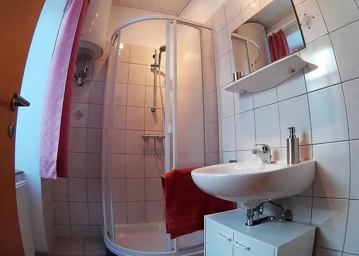 赛美瑞豪斯爱娜姆公寓 公寓 斯坦豪斯阿赛姆瑞