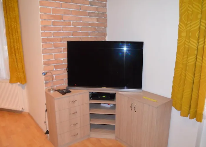 Haus Elena Am Semmering * 슈타인하우스암세머링