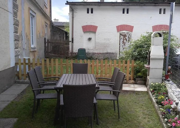 赛美瑞豪斯爱娜姆公寓