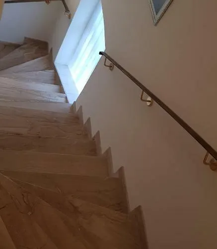 赛美瑞豪斯爱娜姆公寓 公寓 *