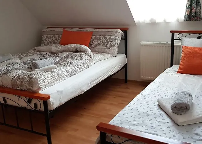 赛美瑞豪斯爱娜姆公寓